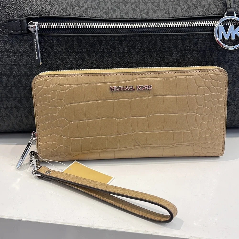 Michael Kors Large Jet Set Travel Continental Wristlet Phone Holder Case Wallet